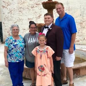 Meet your Posher, Melissa